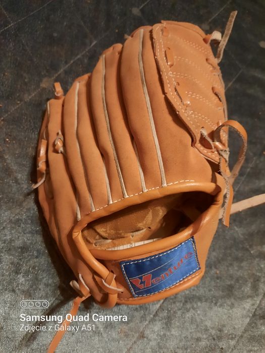 Rekawica baseballowa