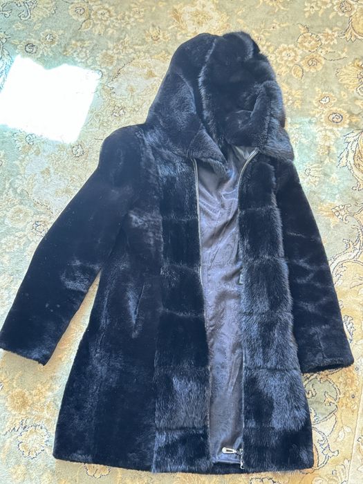 Шуба зимова з натурального хутра (мутон + норка)