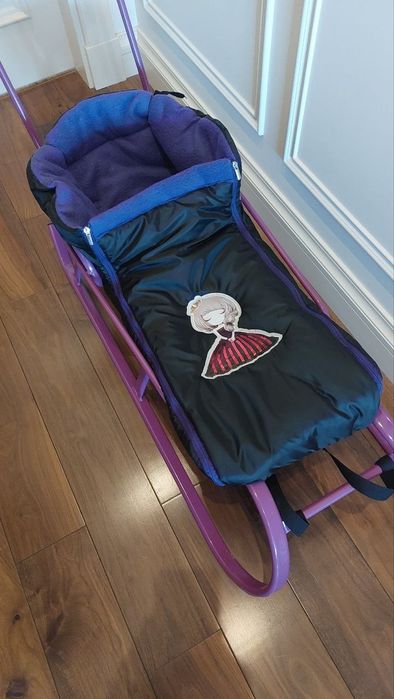 Продам санки для принцессы.