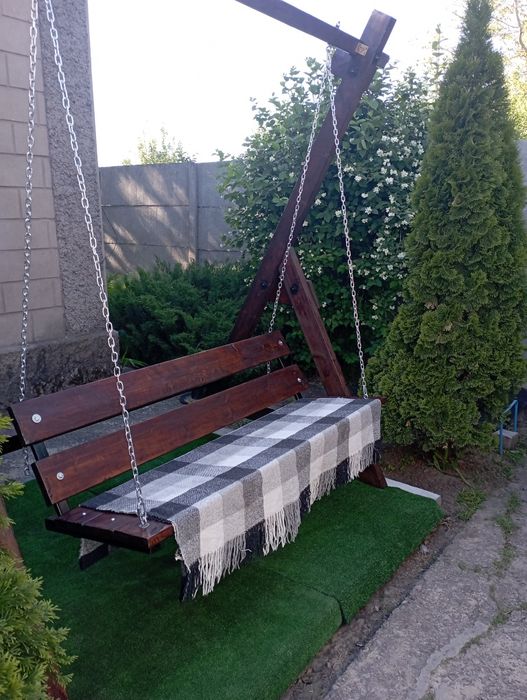 Продам садовую качелю