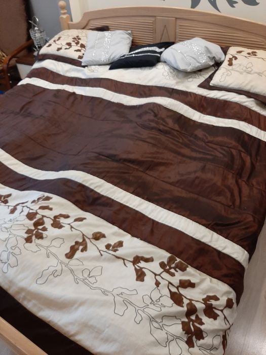 Narzuty na łóżko lu wersalke