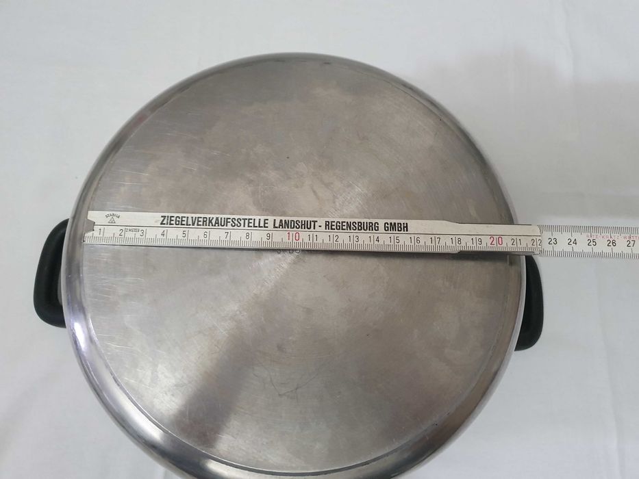 Кастрюля  из Германии  нержавейка FIRST на 5л Ø 24 cm.