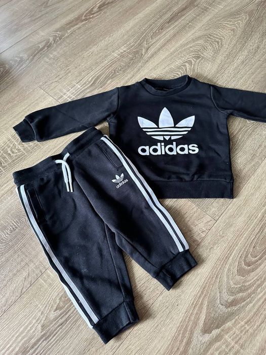 Спортивний костюм Adidas