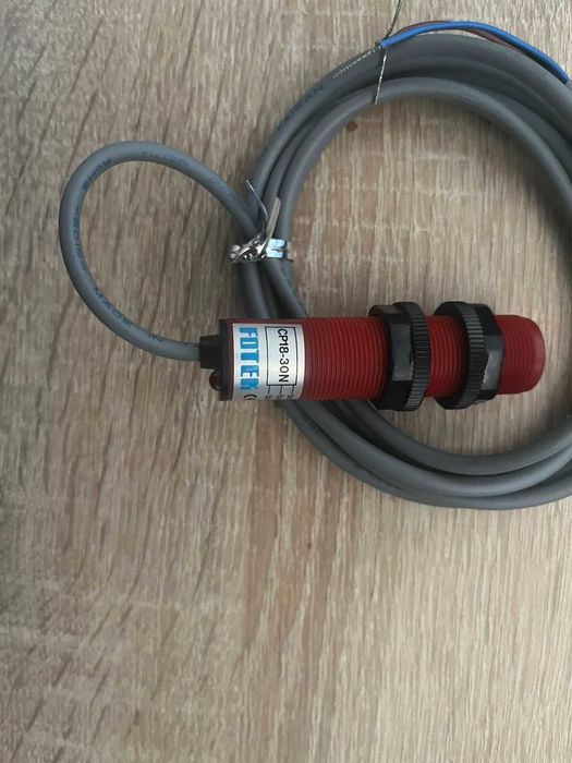 Датчик Fotek CP18-30N, индуктивный PM12-04P, ДКЕ-Т20-200С-3113-СА