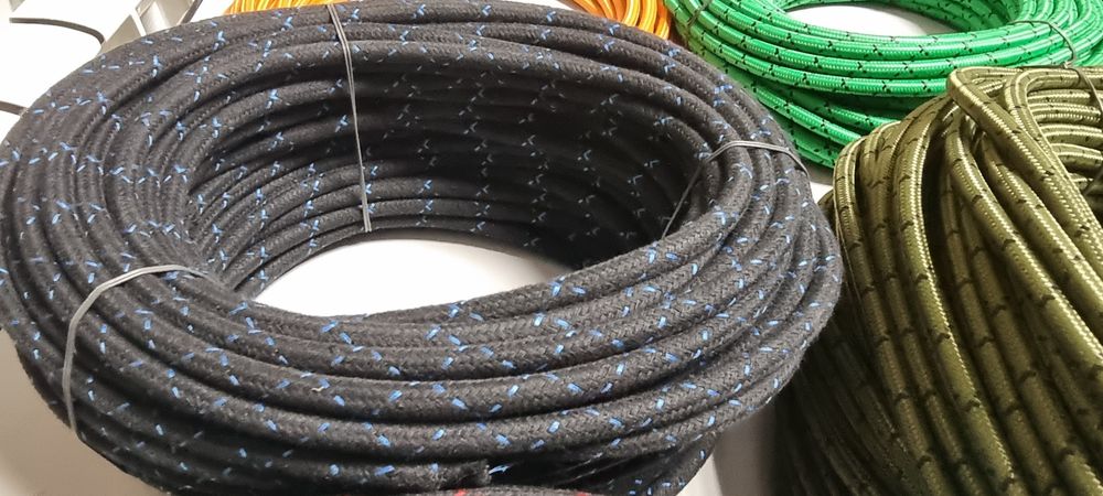 Бронепровод в тканевой оплетке