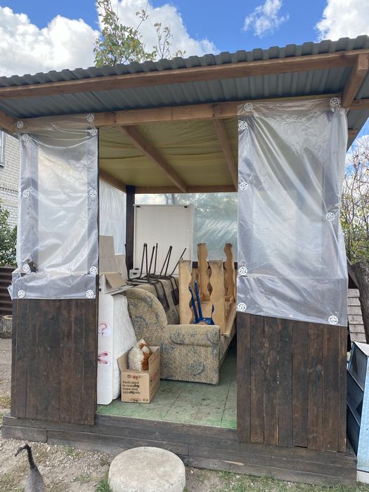 Продам дачний будинок