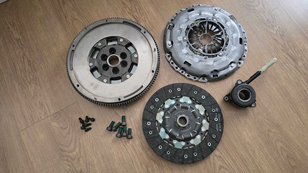 NOVO - Kit embraiagem + Bimassa LUK - VAG 2.0 TDI
