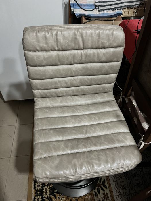 Vendo 2 banco bar super confortaveis e em muito bom estado, pouco uso