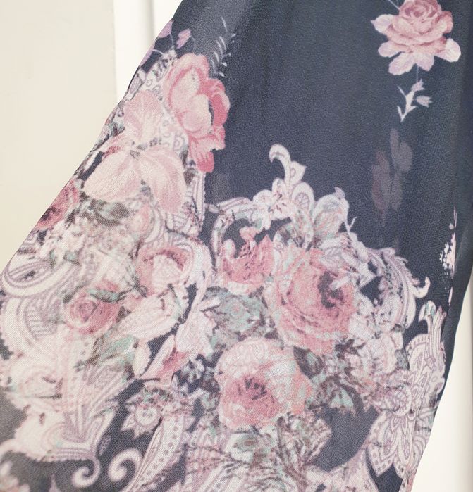 Bluzka damska  z rękawem