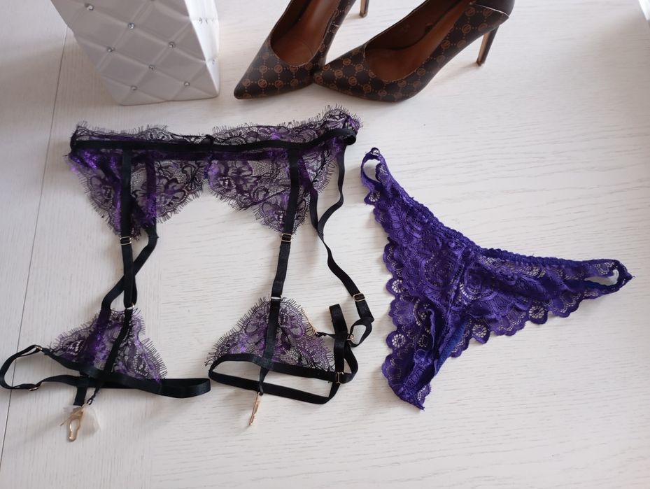 Komplet zestaw pas do pończoch+ majtki nowe