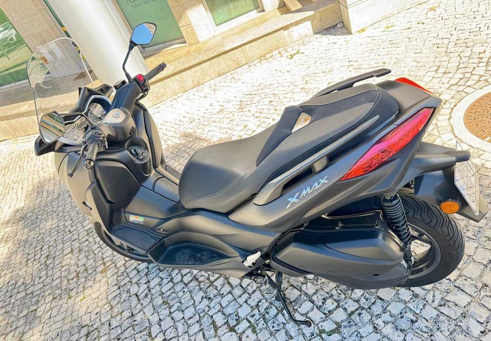 Yamaha X-MAX 300