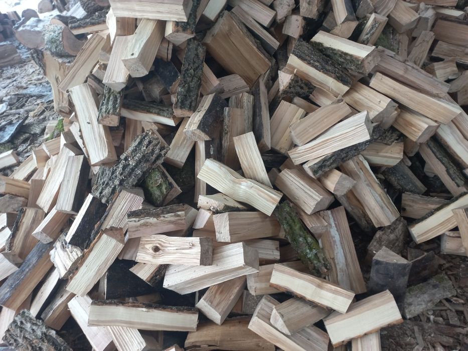 Есть в наличии!!! Дрова дуб и ясень рубаные уложенные Сумы