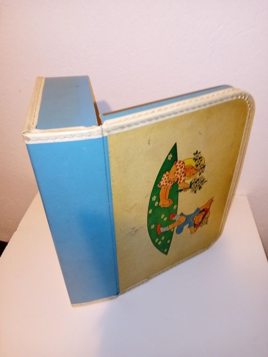 Tornister walizka z czasów PRL