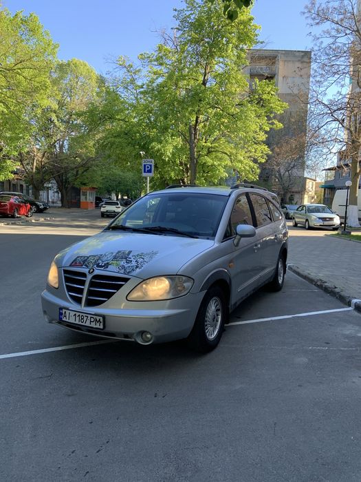 Внедорожник дизель 2.7 автомат