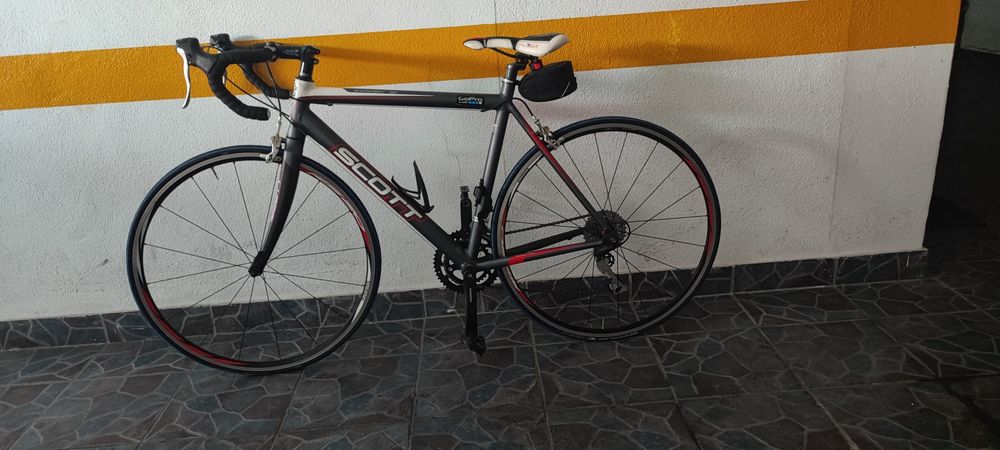 Vendo/troco  Bicicleta scott