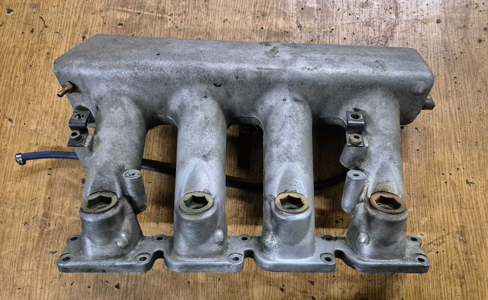 S3 8l kolektor ssący dolotowy audi s3 8l a3 8l golf 4 tt 8n