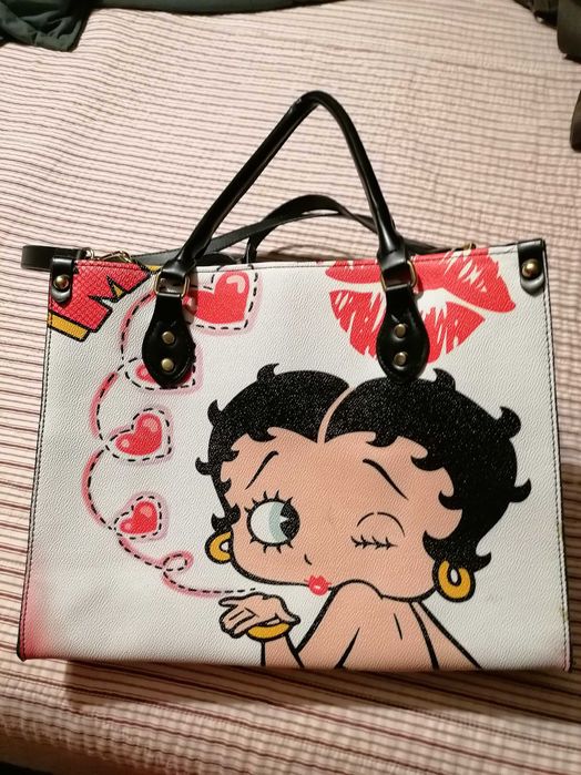 Mala Betty Boop , com boa