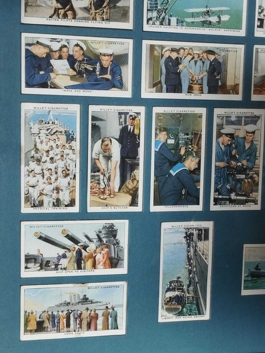 Quadro Militar Marinha Real - 50 Cartões Antigos