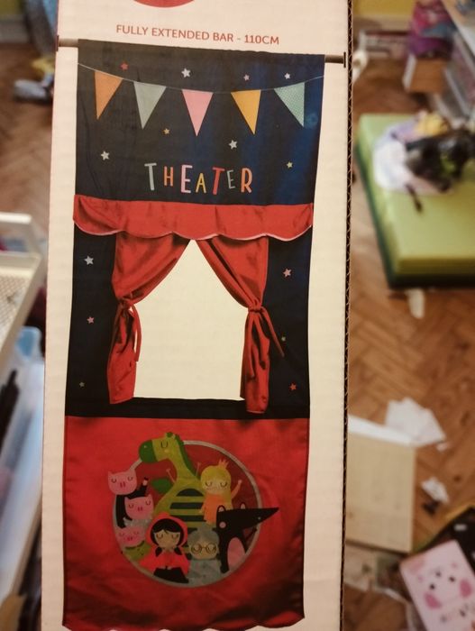 Teatro com varão extensível