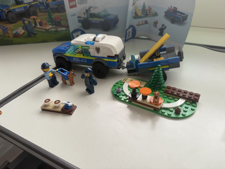 LEGO City Мобильная площадка для дрессировки полицейских собак