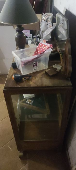 Armário antigo c/ espelho