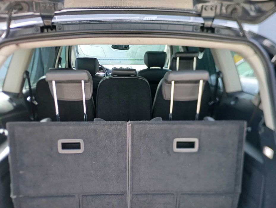 Ford S-Max — fotografia 5