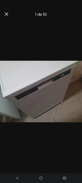 Máquina de lavar loiça marca Midea