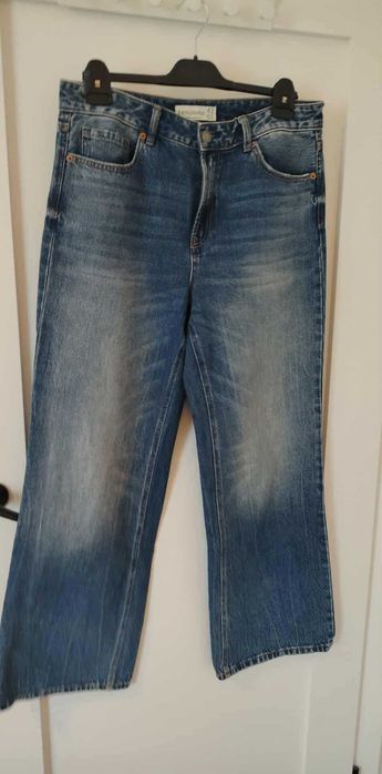 Jeansy stradivarius D92