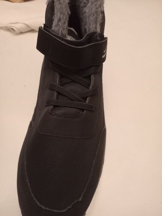 Новые ботинки утепленные.