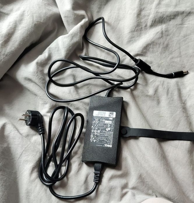 Zasilacz Dell (130W) DA130PE1-00