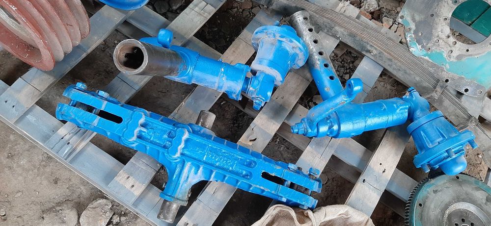 Передній міст МТЗ-80