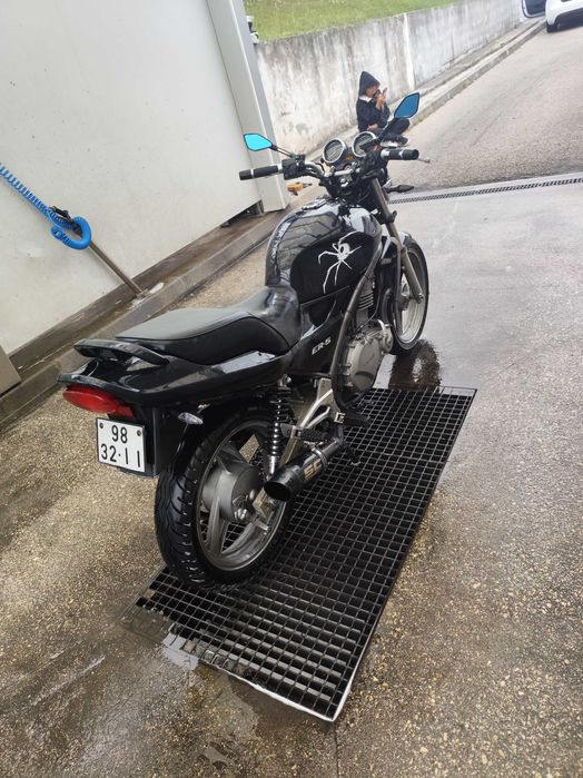 Kawasaki er 500 1997