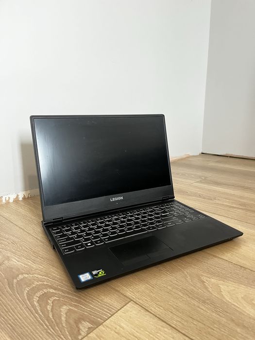 Lenovo Legion y530 i5-8300h