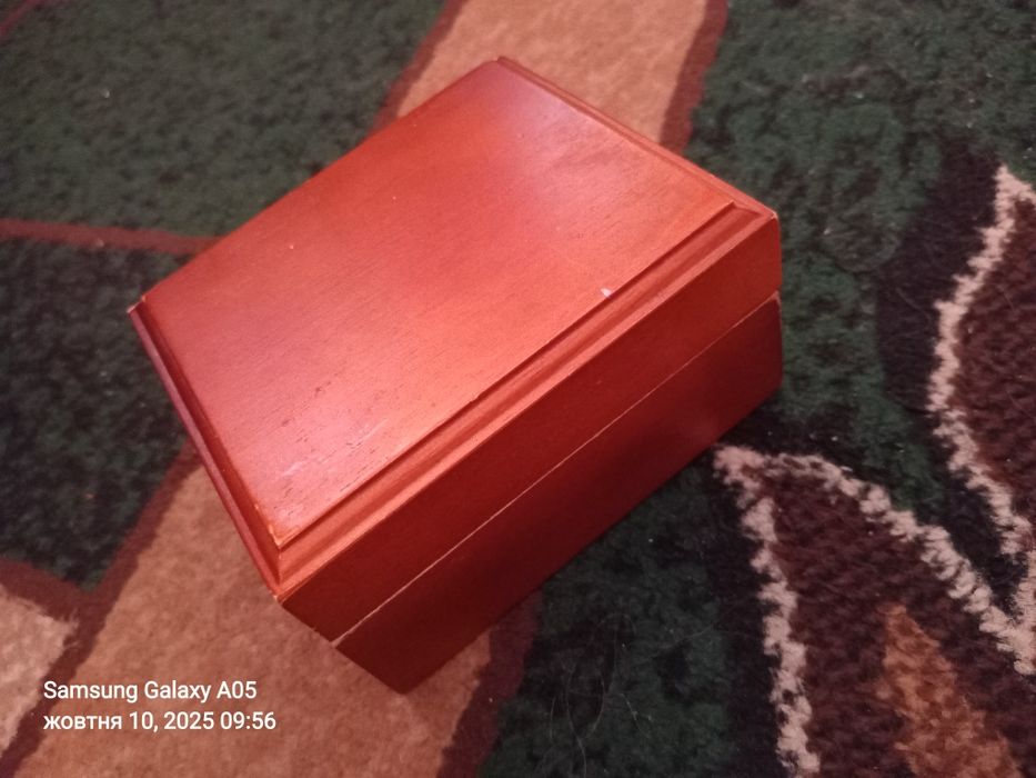 Коробочка дерево для прикрас