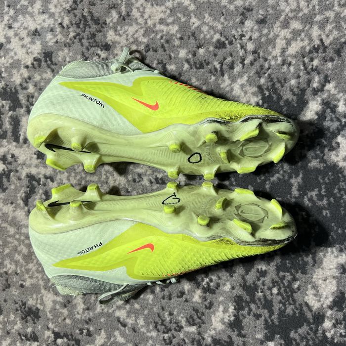 Продаю бутци Nike Phantom GX