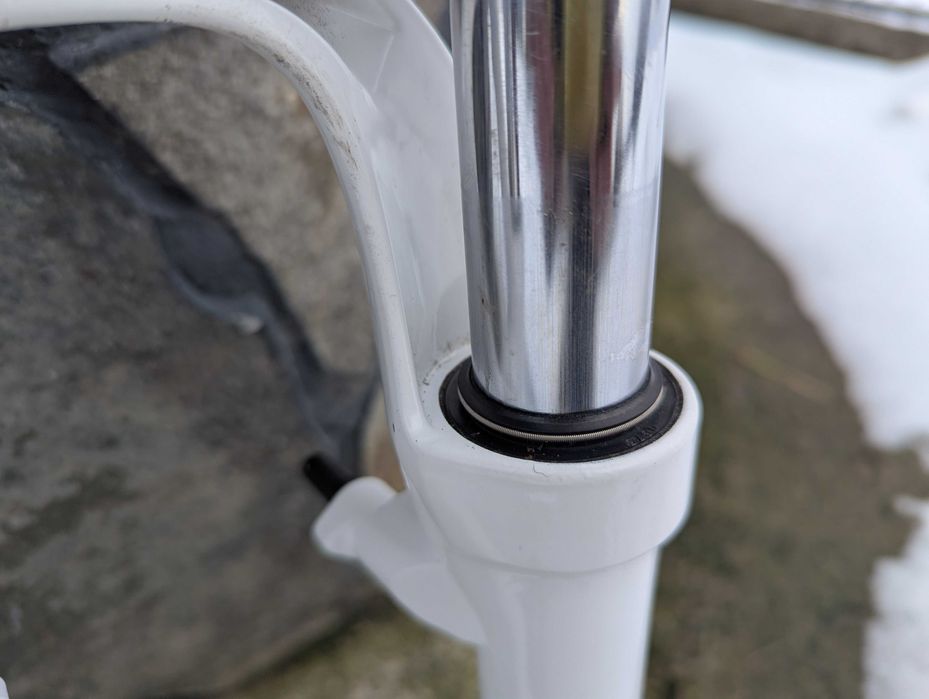 Вилка Rock Shox Dart 2