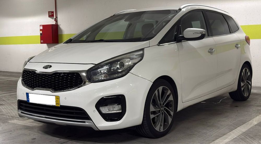 Kia Carens 1.7 CRDi (2018) - 7 Lugares - Nacional
