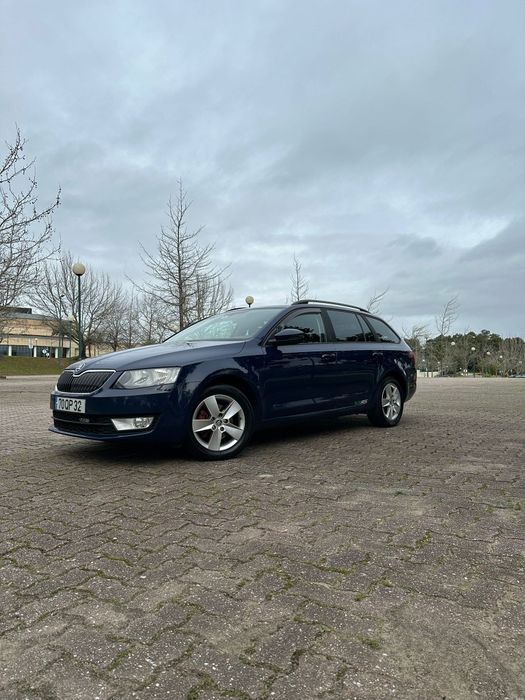 Skoda oktavia 2.0 tdi 150cv.Troco por um carro de sete lugares.