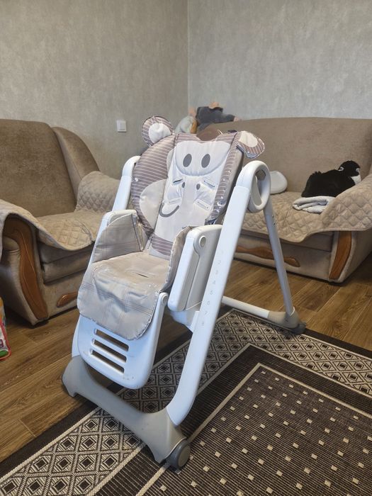 Стільчик для годування Chicco Polly 2 Start, 4-х колісний