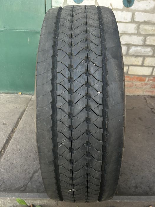 GoodYear KMAX S      265/70/19.5