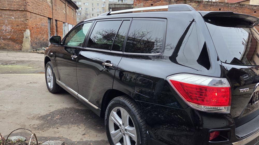 Toyota Highlander 2013