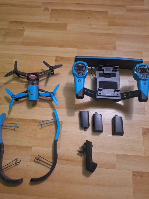 Parrot BEBOP2 FPV　中古品 Parrot BEBOP2の買取価格公開中 | DroneKaitori.com