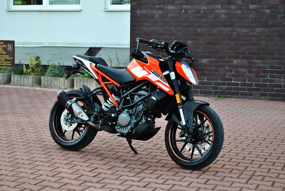 KTM Duke 125 Kategoria B A1 Tablet Ładny abs
