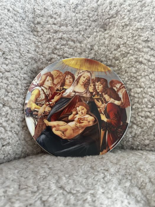 Pratos decorativos Vista Alegre, edições de Natal