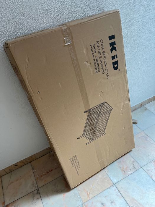 NOVO Berço Bari com Lateral Ajustável  Branco 60cmX120cm (com rodas)