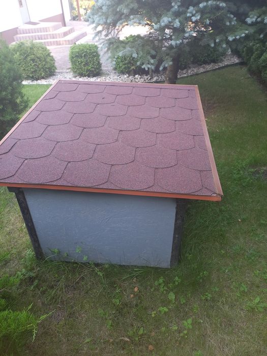 Buda dla psa ocieplana