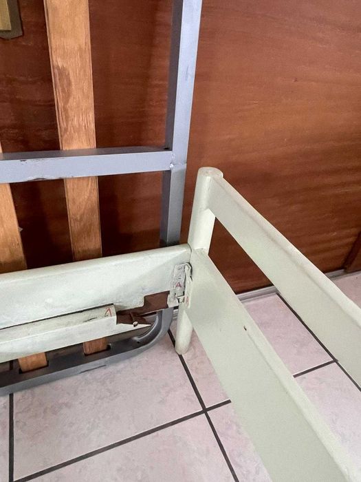 Cama de solteiro mais estrado