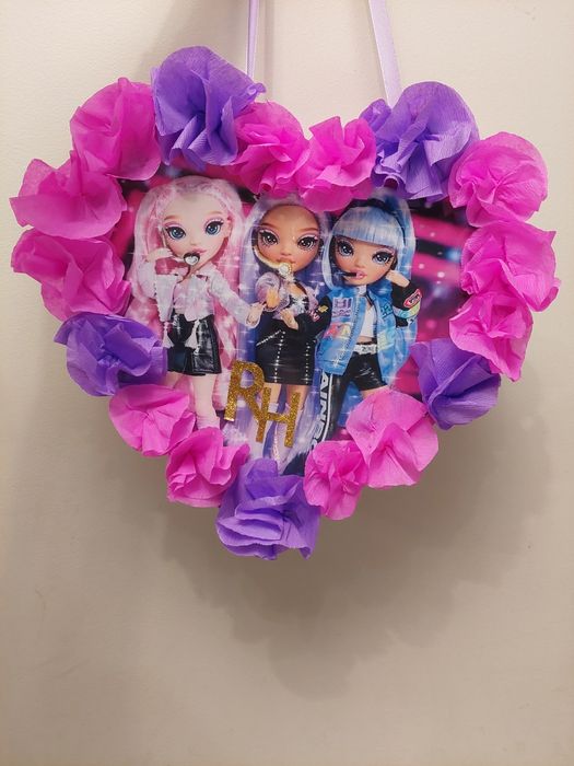 Od reki piniata rh royal three rainbowhigh z kijem