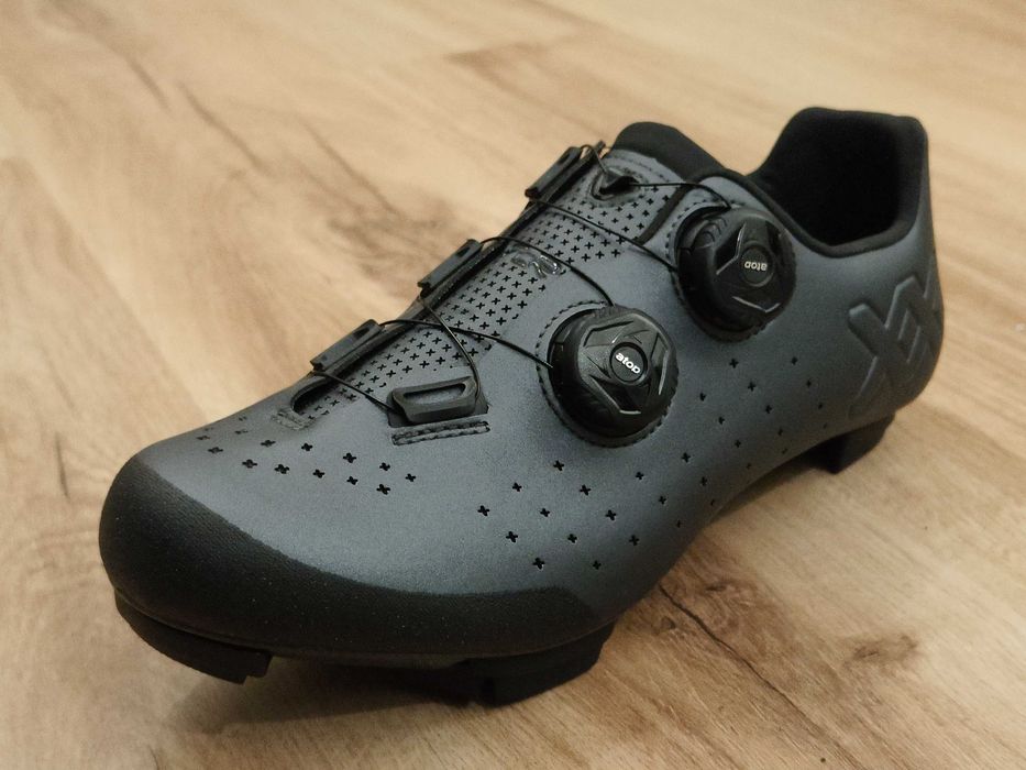 Sapatos de MTB Profissionais FLR FX-9 Carbon