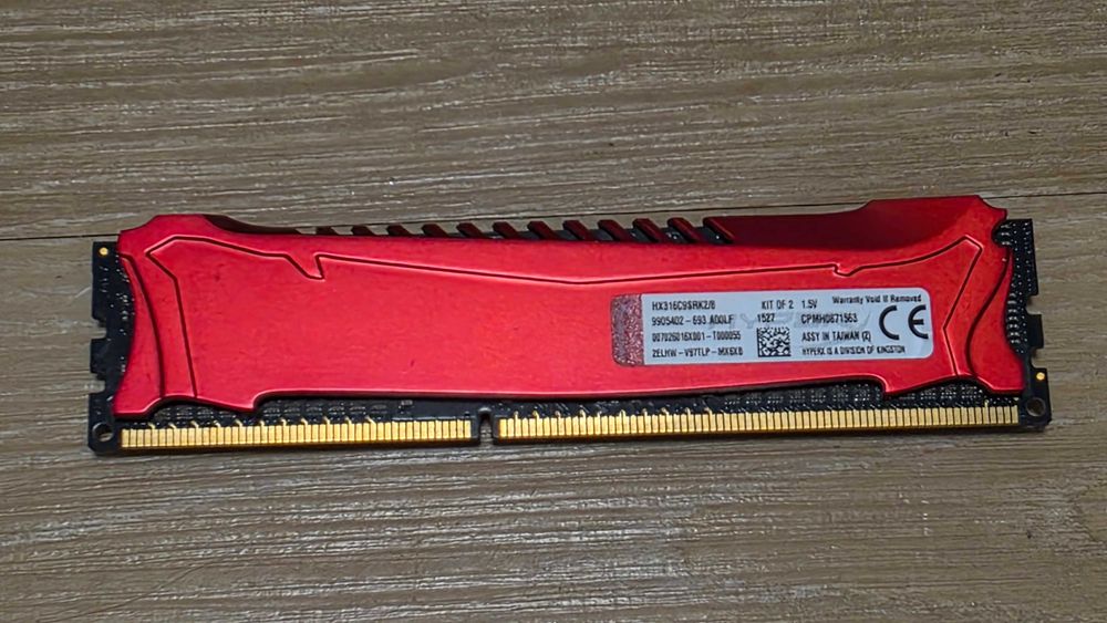 DDR3-1600 CL9 SDRAM Kingston HyperX Savage 8 гб